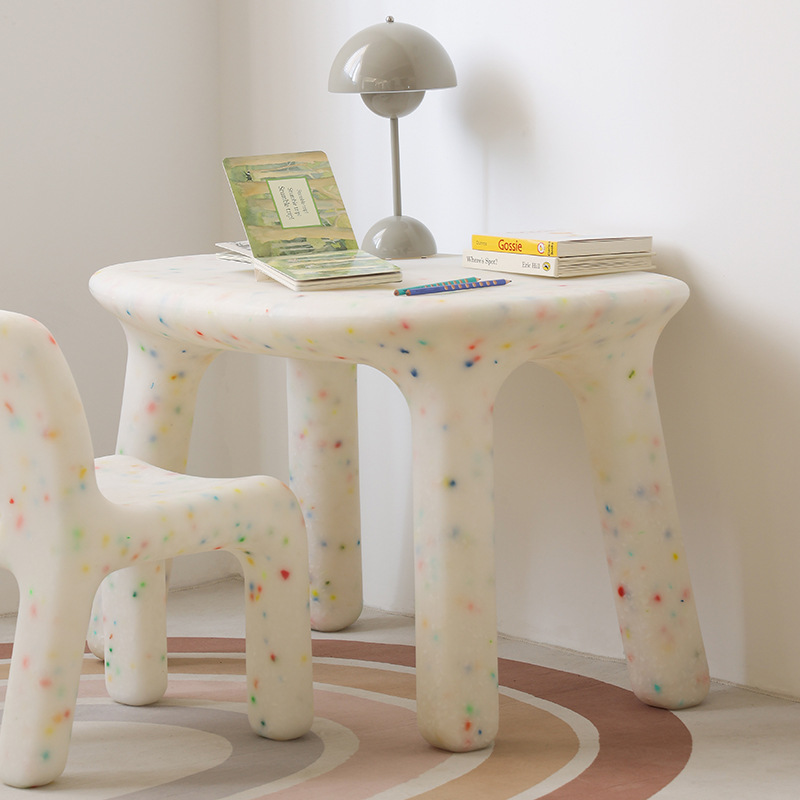 Kids Outdoor Furniture Set - ชุดโต๊ะและเก้าอี้สำหรับเด็กพร้อมพนักพิง เก้าอี้เตี้ยน่ารักสำหรับเด็กเล็ก ใช้ในโรงเรียนอนุบาลหรือกลางแจ้ง ทำจากพลาสติกแข็งแรงทนทาน